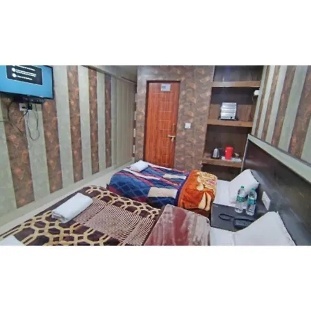Hotel Kalash, Badrinath Exterior photo